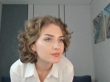 Nude cam girl lyncolbourne image #6845839