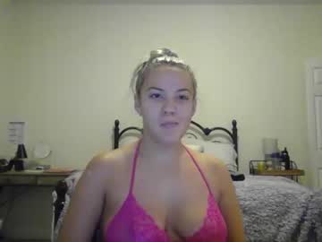 Nude cam girl varsitybaby000 image #347665