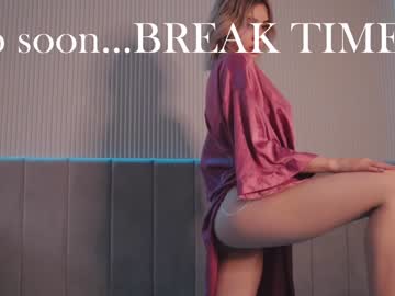 Nude cam girl angella_kleee image #3808245