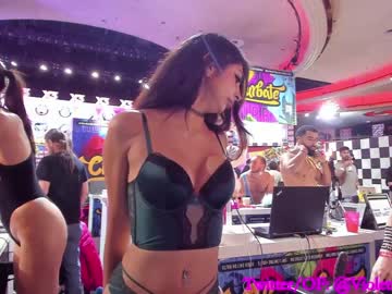 Nude cam girl violetttflowers image #3498241