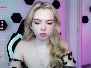 Nude cam girl small_blondee image #4222145