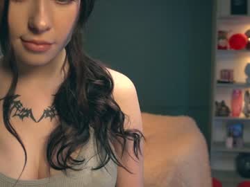 Nude cam girl ella_knockers image #1125170