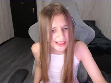 Nude cam girl kylie_mine image #2772036