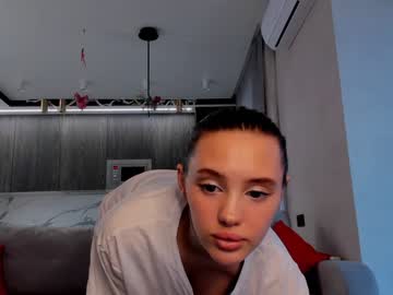 Nude cam girl angella_kleee image #5275750