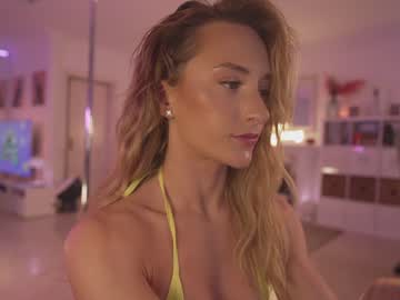 Nude cam girl hannahjames710 image #4737565