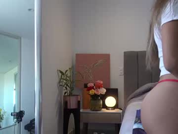 Nude cam girl beyllove_d image #4939679