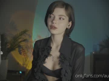 Nude cam girl auddicted image #376925