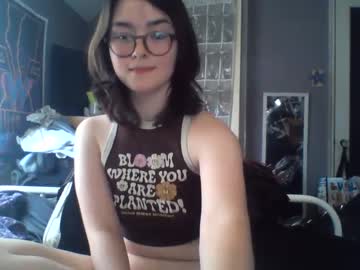 Nude cam girl soursou image #6673090