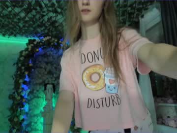 Nude cam girl elizabeth_wong image #11623