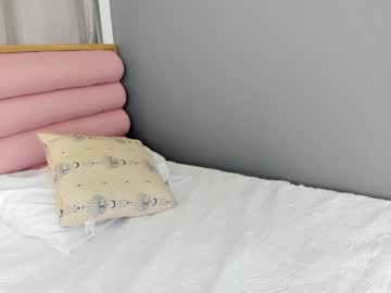 Nude cam girl roberta_lipa image #2561806