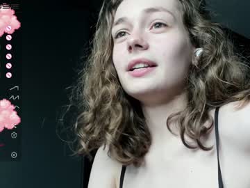 Nude cam girl mxxnsxsul image #2577381