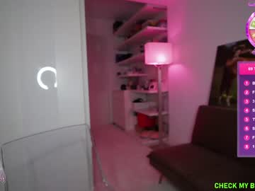 Nude cam girl laurabae_ image #1355511