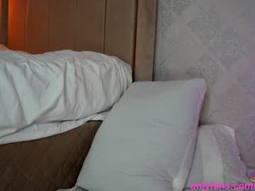 Nude cam girl lillieonyx image #2588932