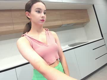 Nude cam girl ehotlovea image #3625331