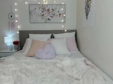Nude cam girl xolunarae image #6899464