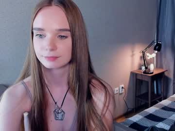 Nude cam girl gwen_sunrise image #6989939