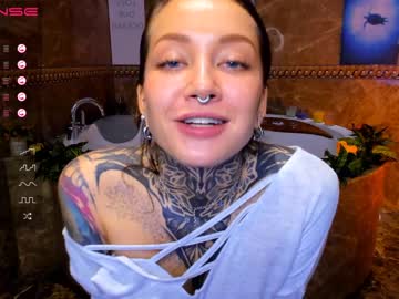 Nude cam girl nickyneck image #2905758