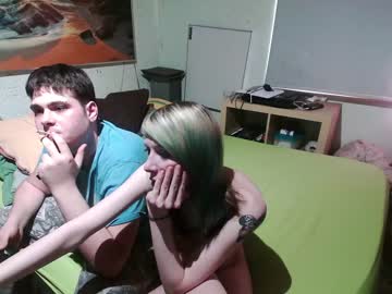 Nude cam couple xevoxschlumpf image #4072975