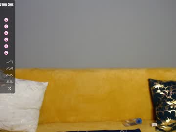 Nude cam girl little_v1rgin_angel image #2237396