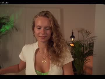 Nude cam girl chillwithkira image #2414679