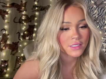 Nude cam girl ari_02 image #5678273