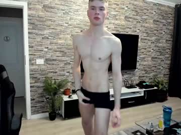 Nude cam man mr_blonde98 image #3984024