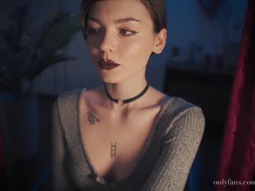 Nude cam girl auddicted image #1253657