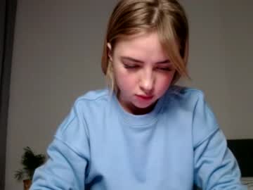 Nude cam girl deinalin image #4205591