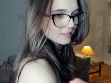 Nude cam girl look_my_passion image #5740274