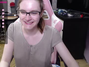 Nude cam girl tomato_tease image #6873059