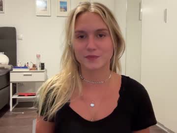 Nude cam girl sarahsapling image #5335998