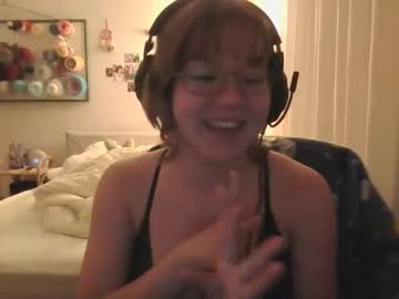 Nude cam girl ftarh18 image #4773800