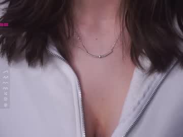 Nude cam girl amandamedrano image #4315225