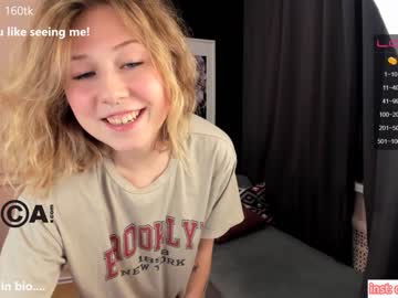 Nude cam girl lottie_shine image #3691523