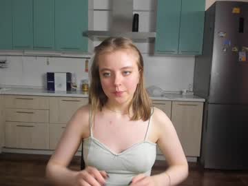 Nude cam girl 1_girl_ image #1506422