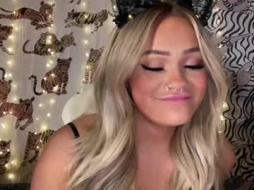 Nude cam girl ari_02 image #5757217