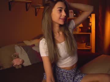 Nude cam girl cuteelsa_ image #5828412
