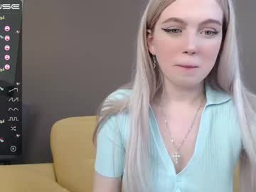 Nude cam girl small_blondee image #1548797