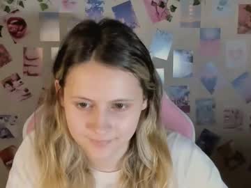 amelienjames nude girls camming