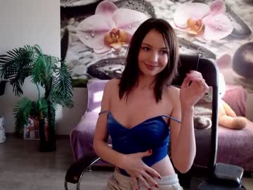 Nude cam girl jennycutey image #3148406