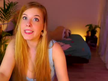 Nude cam girl juicyandthepussyblvd image #1942668