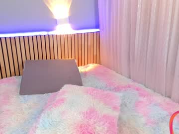 Nude cam girl little_effy18 image #6717068