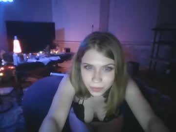 Nude cam girl littlestxlove image #4366135