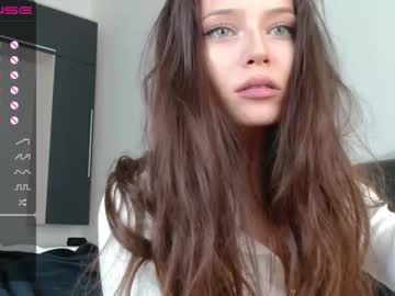 Nude cam girl isia_slay image #1600453