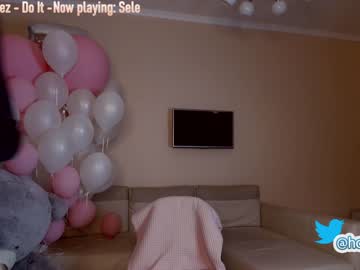Nude cam girl hollyextra image #1272800