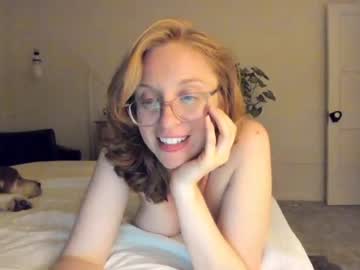 Nude cam girl pretendlunch image #2064535