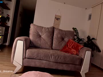 Nude cam girl annie_dreams image #4421147