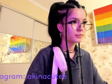 Nude cam girl akino_17 image #510381