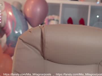 Nude cam girl mia_milagros image #2337403