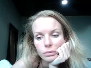 Nude cam girl carinablair777 image #6959154